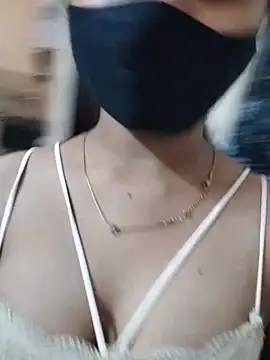 yours_queen_ ⚪ online cam