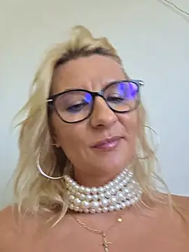 KaylinJan webcam