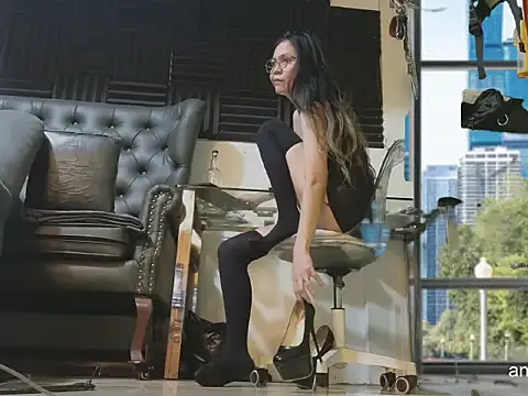 angelinasia live cam preview