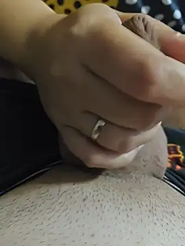 MadaamJizz_DickLewd webcam