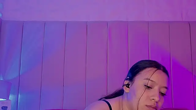 MollyBigBoobs12 webcam