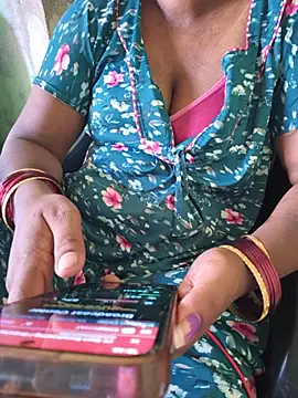 Tamilselviroja- live cam preview