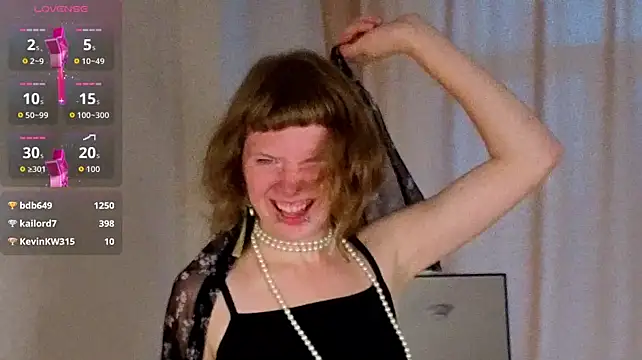 VioletDesiree live cam preview