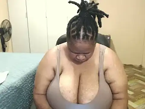 sweetnoziexx live cam on StripChat