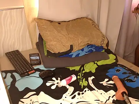 QueenShelly03 webcam