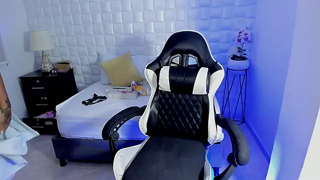 anny_rouse24 live cam preview