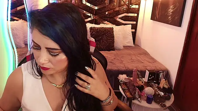 scarleth_blue webcam