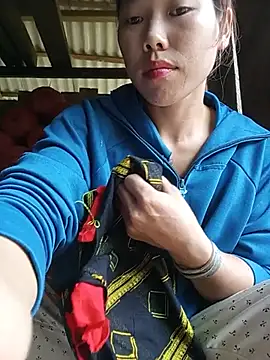 Ngocmi909 live cam on StripChat
