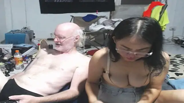 1CuteAndSexy69 webcam