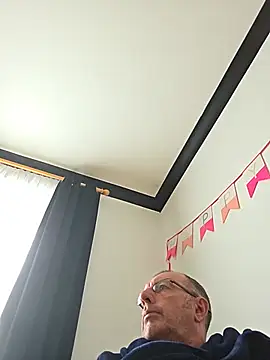 omene8 webcam