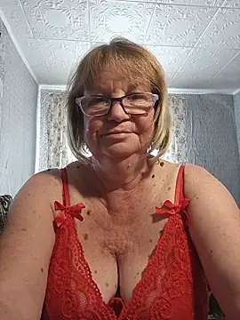 MilashkaCutie50 webcam