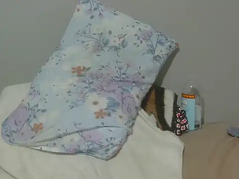 Thescarlet95 webcam