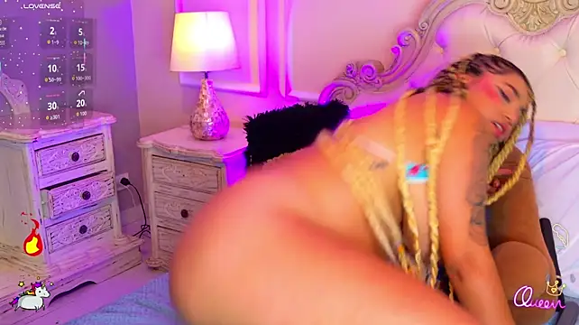 MalaikaBrown webcam