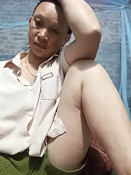 Linda-04 webcam