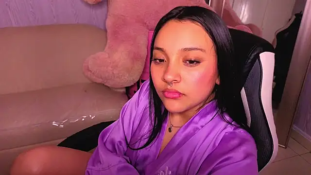 lia_harper_t
