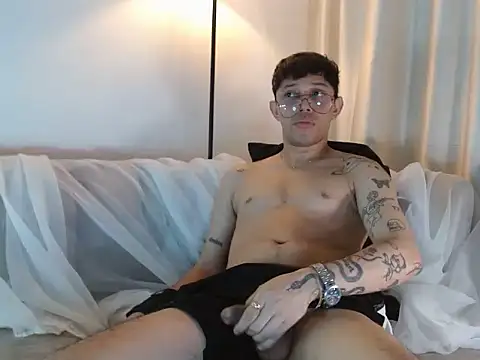 tonysexyboy webcam