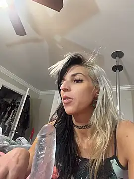 lil_jiggly webcam