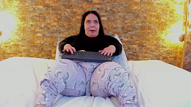 adenile5 live cam preview