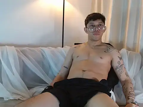 tonysexyboy live cam preview
