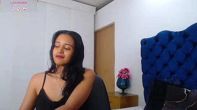 Lili666_ webcam