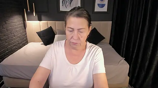 LindaPassionate ♈ free sex webcam