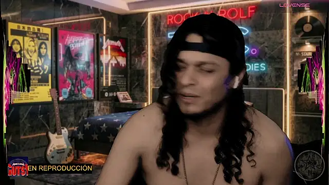 chino_roz webcam