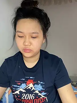 Almira6868 webcam