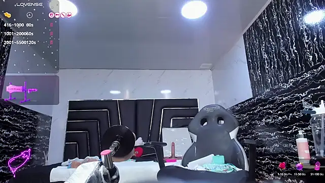 Ladyy_Scarlett webcam