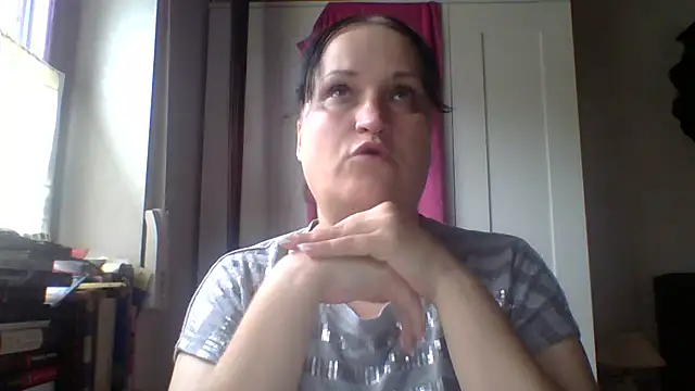_squirty_cum_lady_ live cam on StripChat