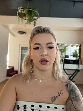 IveySin live cam preview