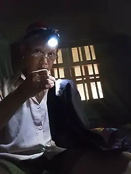 Linda-04 webcam