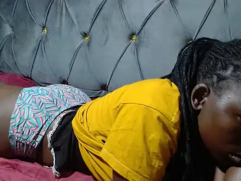 ebony_emmah webcam
