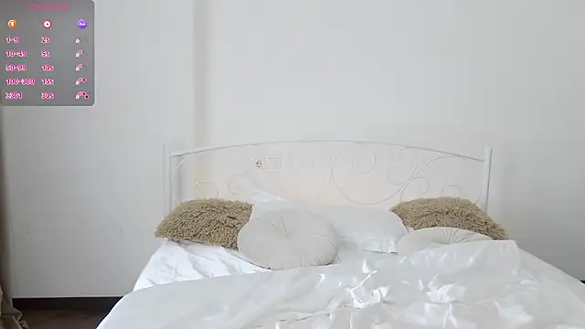 NicoletteBean live cam on StripChat