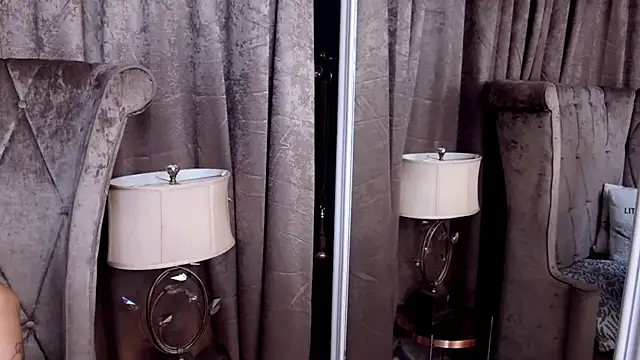 bustygizelle (F milf) - naked show play my pussy