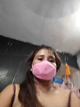 hot_laxmi2 webcam