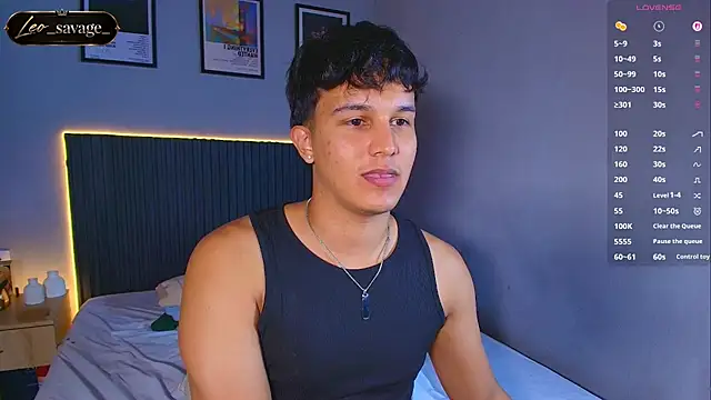 Leo_Savage_ webcam
