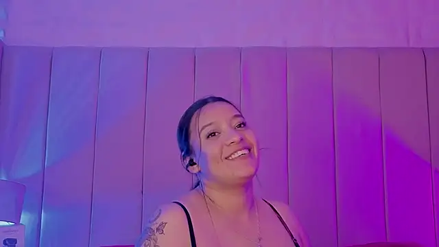 MollyBigBoobs12