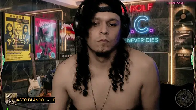 chino_roz webcam