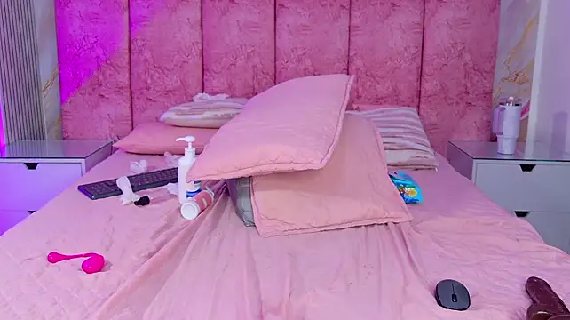 emmacurvy 😺 online sex webcam