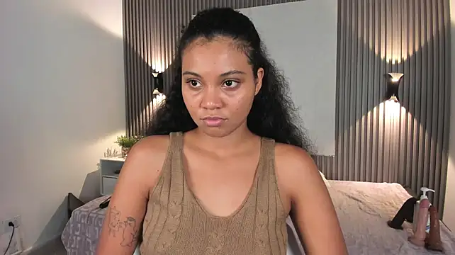 Zafiiraa 🐚 live sex chat