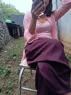 Linda-yiyi webcam