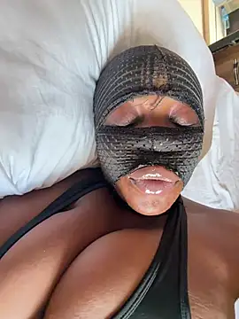 Kendra-rose live cam on StripChat