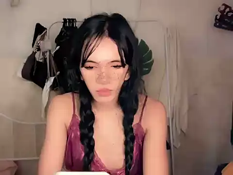 Leijona_Milker webcam