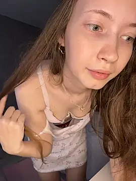 Emily_Mur_ live cam on StripChat