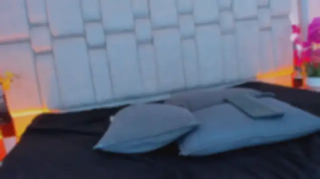 BiancaSlender live cam preview