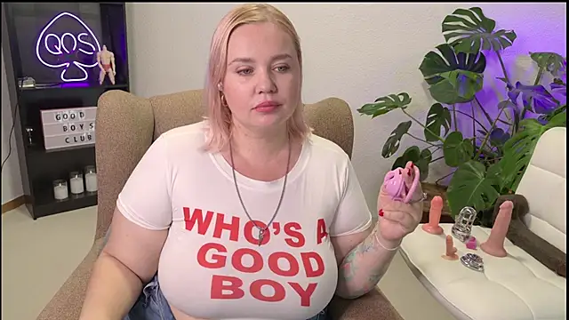 MargotGrey webcam