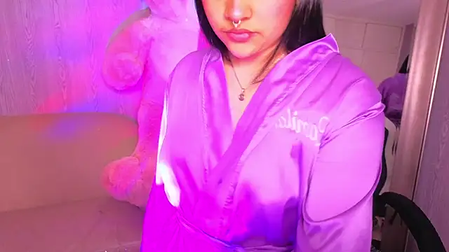 lia_harper_t
