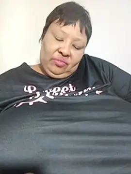 nancy111 live cam on StripChat