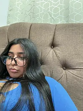 virginbrunette99 live cam preview
