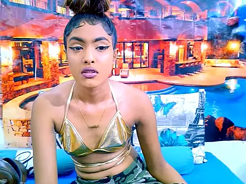 IndianPretty14u2Luv webcam